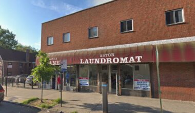17-year-old boy and mom both shot in Bronx laundromat