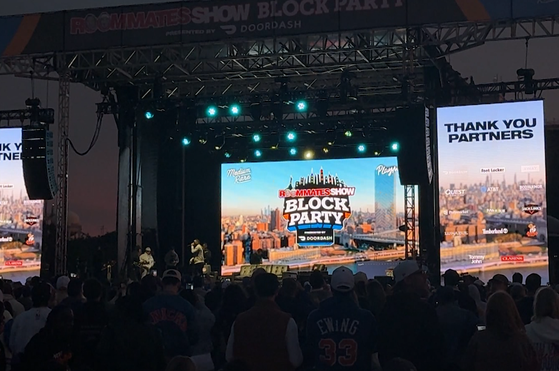 News 12 | Brooklyn | Knicks Champions Draw Huge Crowd As Brunson And Hart Host Biggest Roommates Show Event Yet