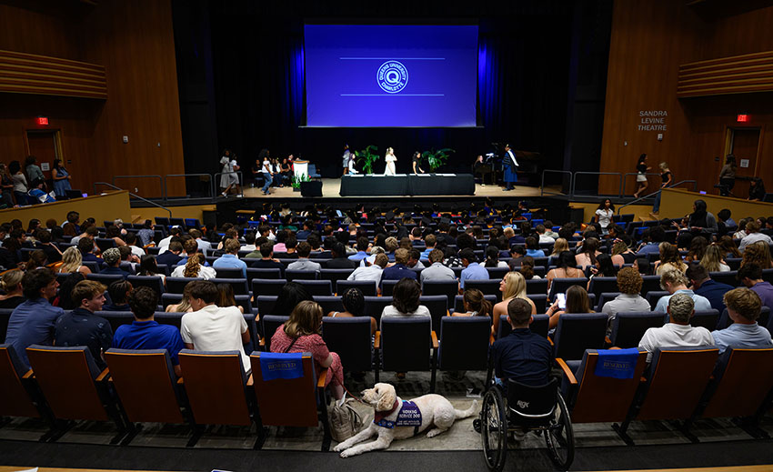 Faculty and students at Sed Min event