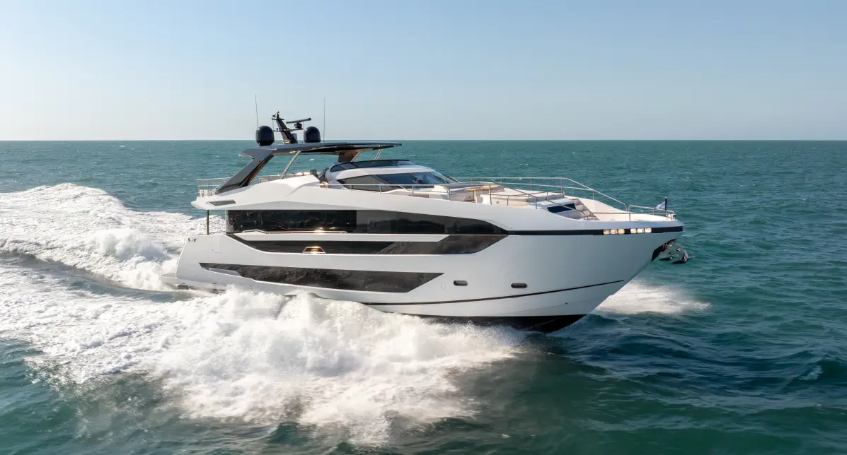 Sunseeker Manhattan 94 Wins Best Exterior Profile