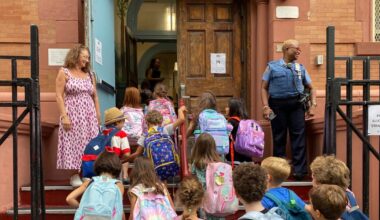 Back to school in NYC: New AI and screen limits offer relief to parents