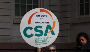 NYC unionized principals to win bonuses up to $10,000 to press compliance with class size law