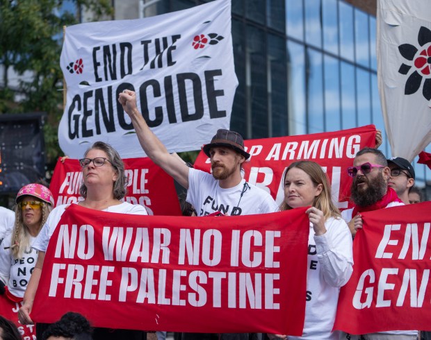 Pro-Palestinian protestors block First Ave. at E. 39th St. in protest of Israeli Prime Minister Benjamin Netanyahu before he speaks at the United Nations Thursday, Sept. 24, 2026 in Manhattan, New York. (Barry Williams/ New York Daily News)