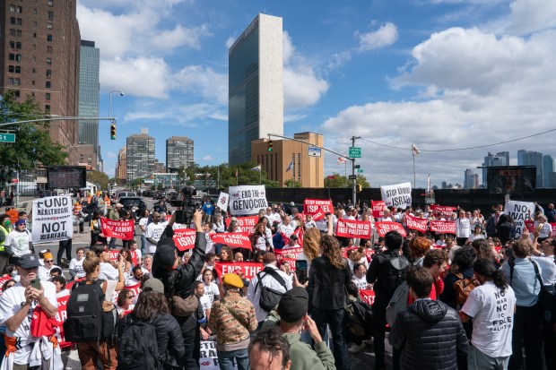 Pro-Palestinian protestors block First Ave. at E. 39th St. in protest of Israeli Prime Minister Benjamin Netanyahu before he speaks at the United Nations Thursday, Sept. 24, 2026 in Manhattan, New York. (Barry Williams/ New York Daily News)