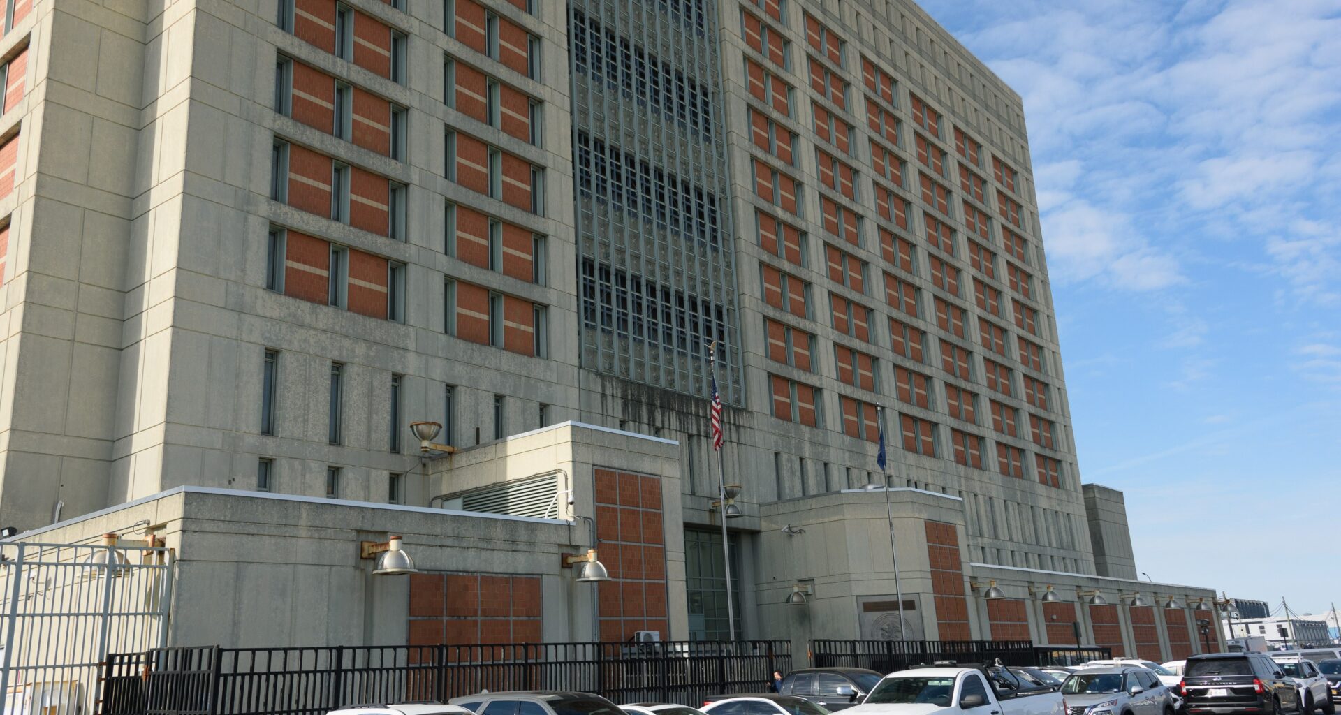 MDC Brooklyn inmates trapped in smoke-filled cells after emergency buttons fail