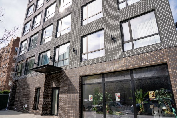 A man was stabbed to death inside an apartment building on Linden Blvd. near New York Ave. in Brooklyn on Saturday, Sept. 19, 2026. (Theodore Parisienne / New York Daily News)