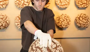 We tried the infamous $60 rye bread lighting up the internet