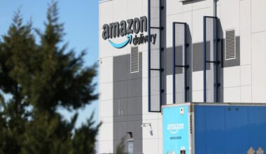Amazon Accused of Discriminating Against Thousands of Pregnant Workers