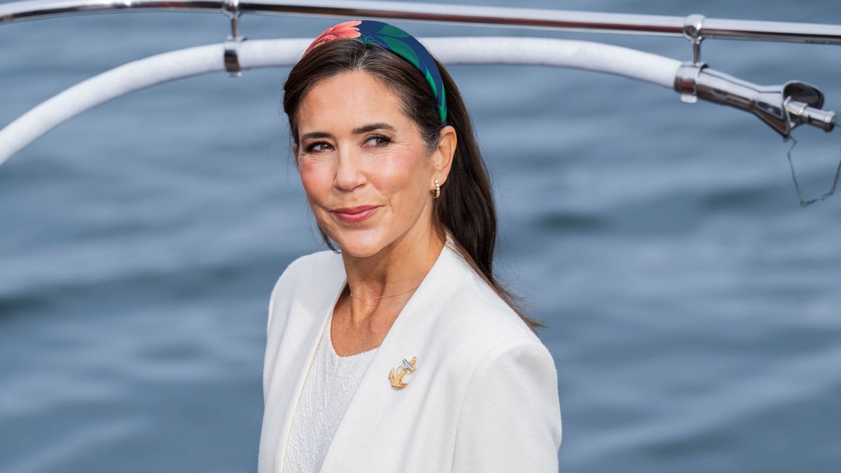 Queen Mary of Denmark's unscripted moment with Aussie tourists as she bids farewell to the Royal Yacht Dannebrog