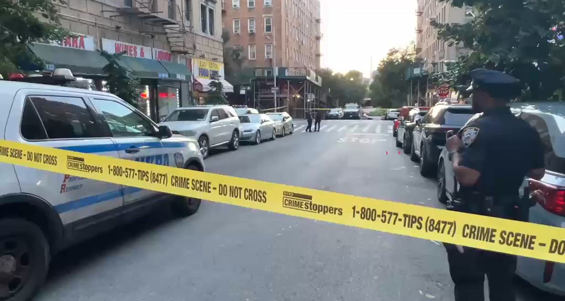 News 12 | Bronx | 2 Men 70 And 65 Years Old Wounded In Concourse Village Shooting