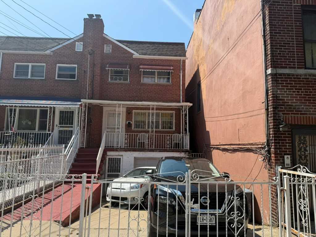 Own a Piece of the Bronx: Williamsbridge Home Hits the Auction Block – Bronx Times