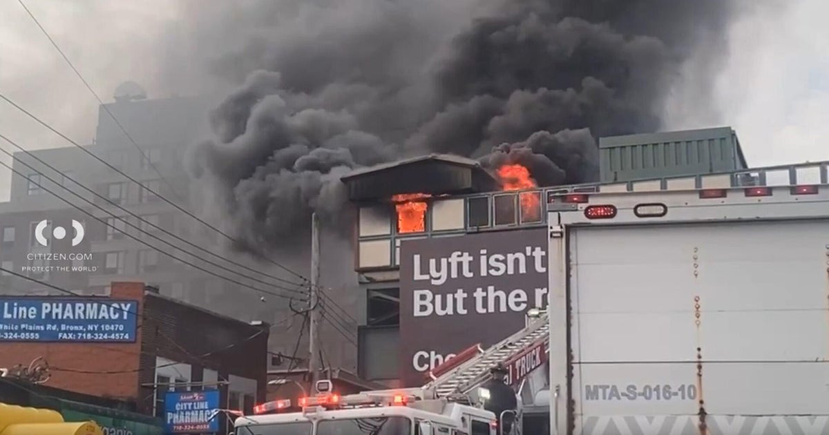 Fire at Bronx subway station disrupts service on the 2 line