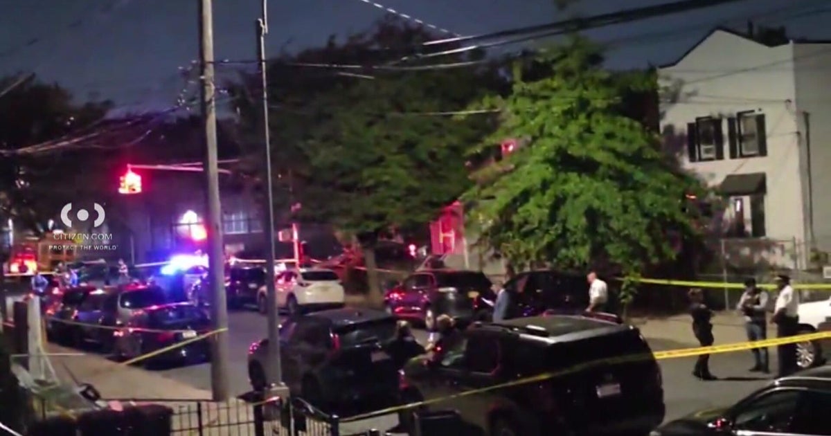 Double carjacking in Brooklyn ends after officer opens fire, stolen car wrecked, NYPD says