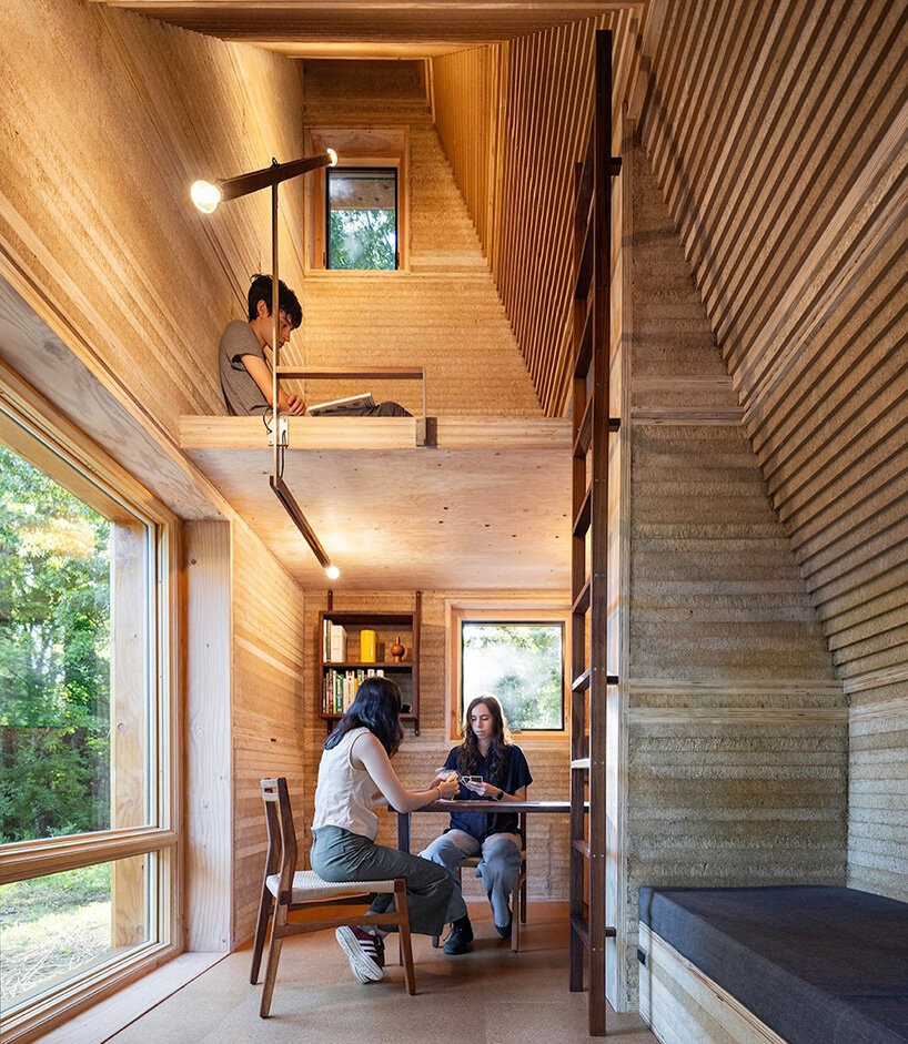 agricultural waste forms complete building system in new york house by LTL architects - 4
