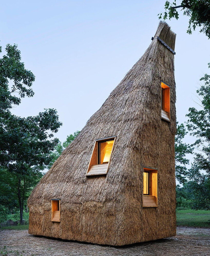 agricultural waste forms complete building system in new york house by LTL architects - 7