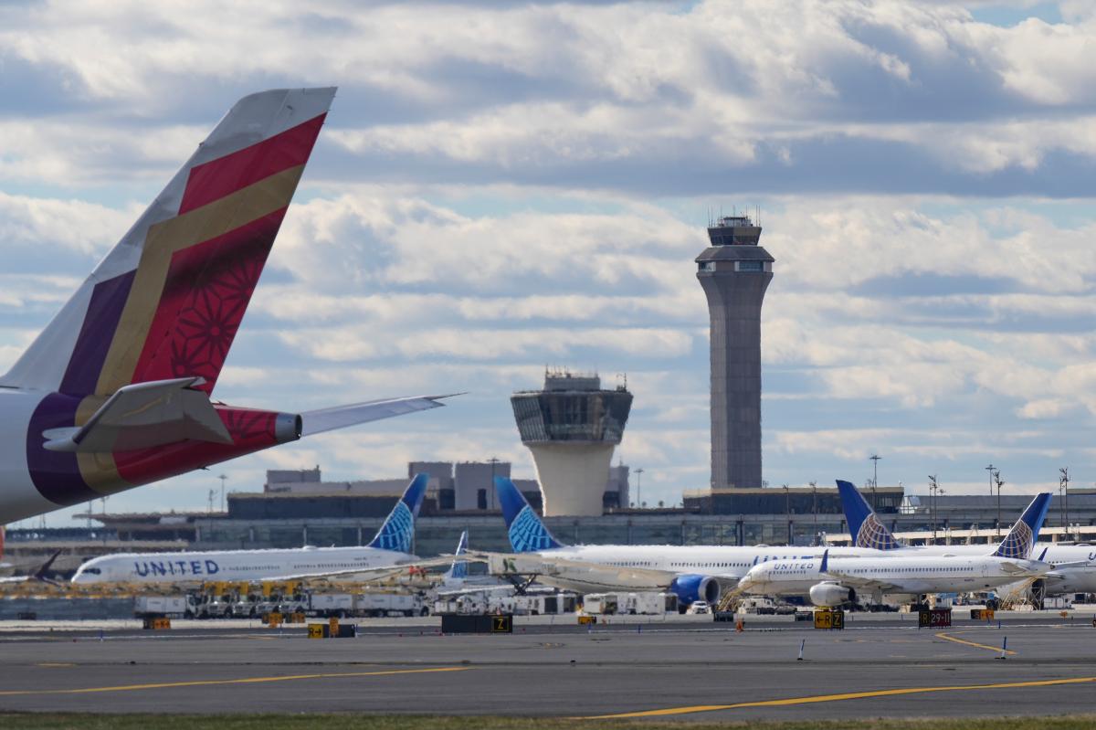 JFK, LGA and EWR airports see ground stop over electrical failure