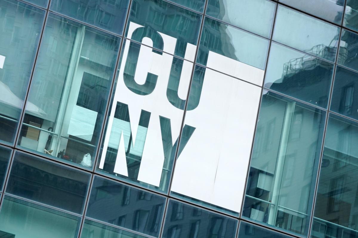 CUNY graduation rates plummet in 5-year slide