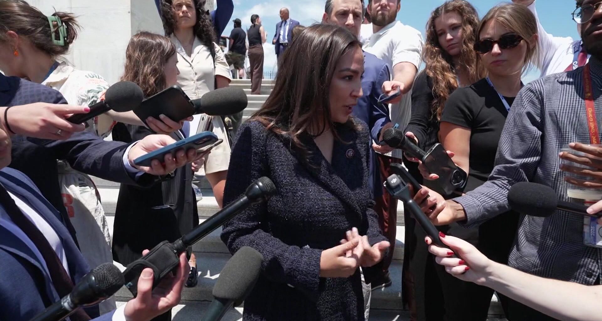 News 12 | Bronx | Rep Alexandria Ocasio Cortez Talks Possible Presidential Run With New York Times