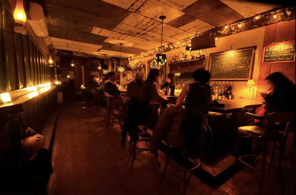 Dynaco reopens in Bed-Stuy months after fire, welcomed back by packed house • Brooklyn Paper