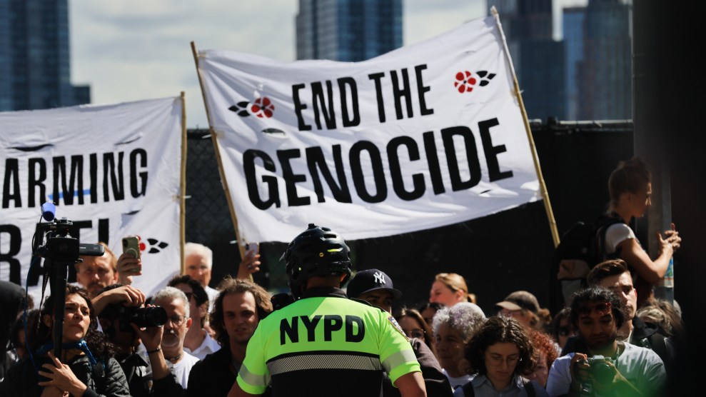 Protesters against Israeli Prime Minister Benjamin Netanyahu and his war in Gaza block a street next to the United Nations in New York, September 24, 2026.