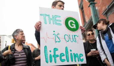 MTA axes G train shutdowns planned for December after outcry from small businesses • Brooklyn Paper