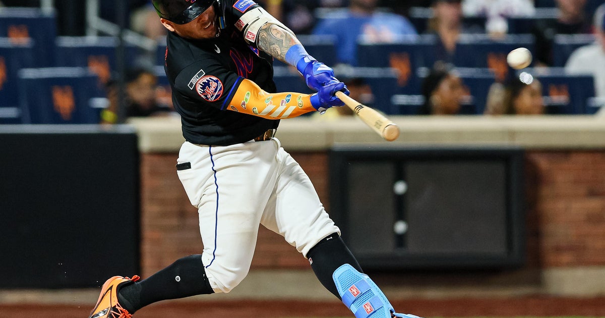 Alvarez hits 2 homers, Mets go deep 5 times to back McLean in 10-6 win over Giants