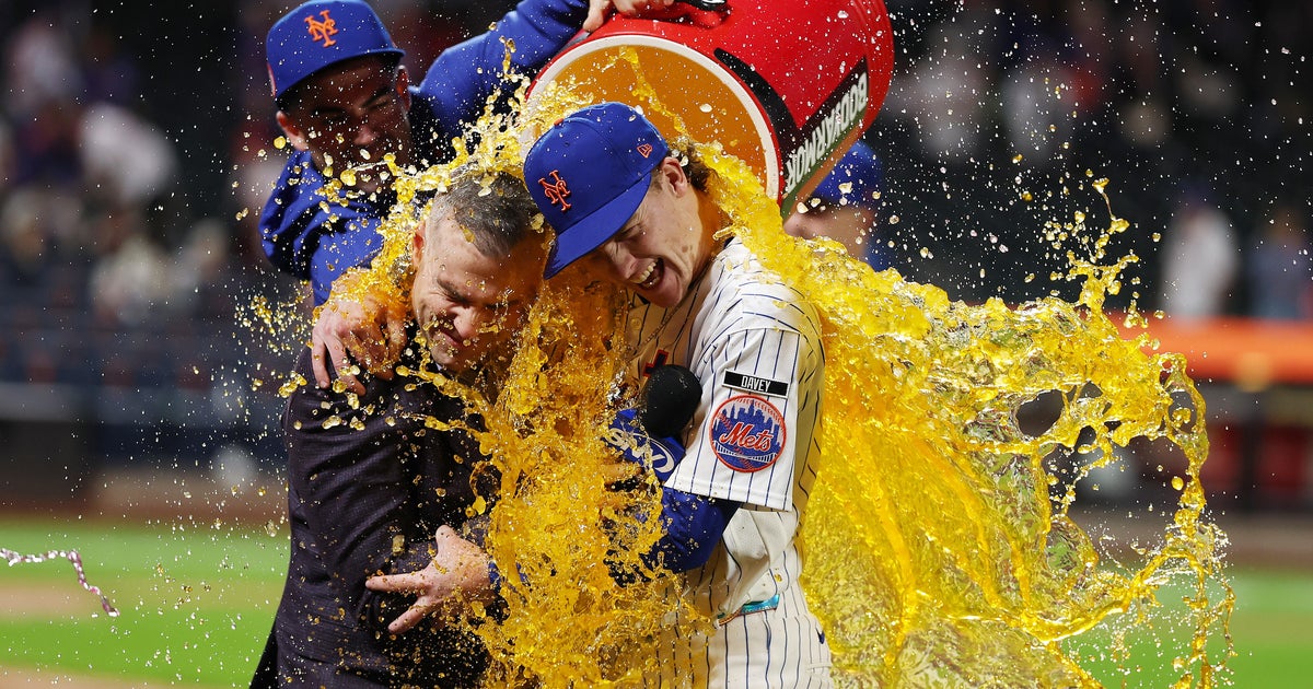 Benge breaks Mets rookie hits record held by Alonso in New York's 10-3 win over Phillies