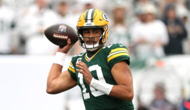 Jordan Love says his throwing hand went numb vs. the New York Jets