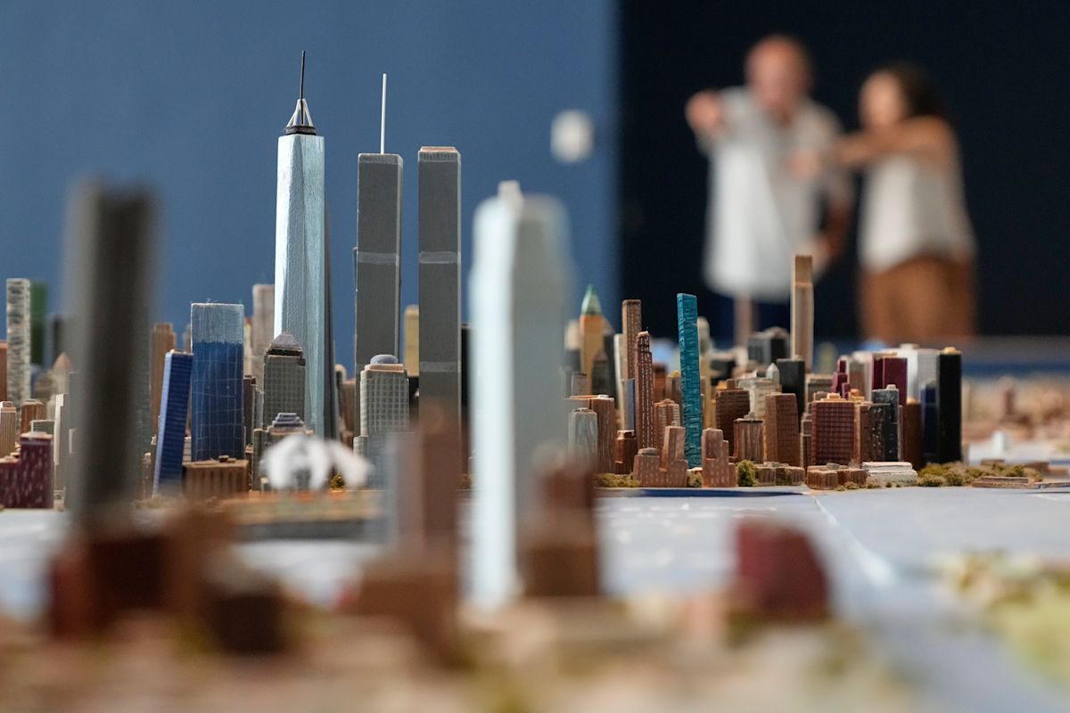 A truck driver built a model of NYC with over 800,000 structures for fun. Now it's a museum exhibit