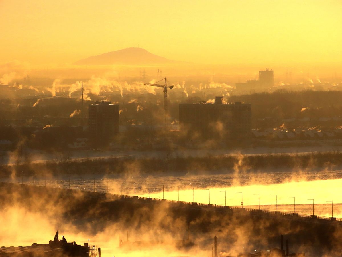 Wildfire Smoke SpreadsTo Detroit And New York