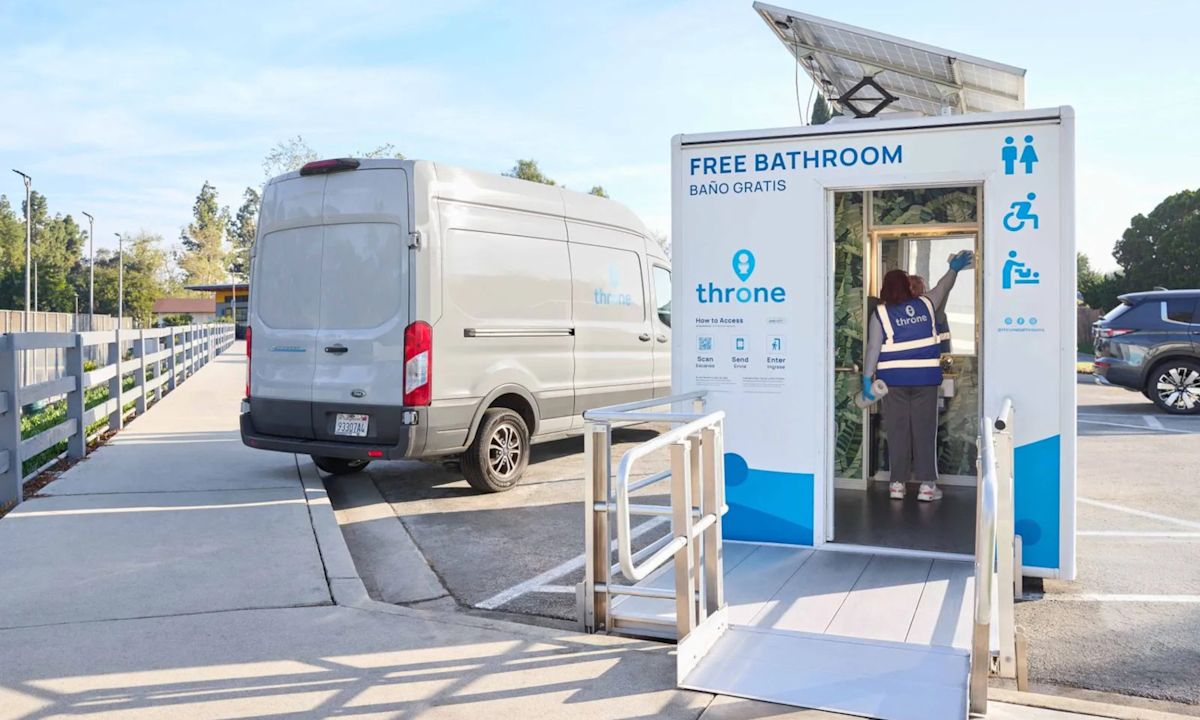 Drop Your Pants, Beat the Clock: Inside New York City’s 10-Minute Automated Bathrooms