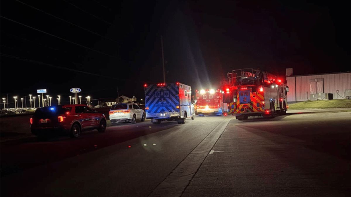 Firefighter receives medical care after Manhattan furniture store fire