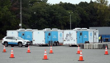 New York nor'easter: JFK delays, Yankees changes, forecast