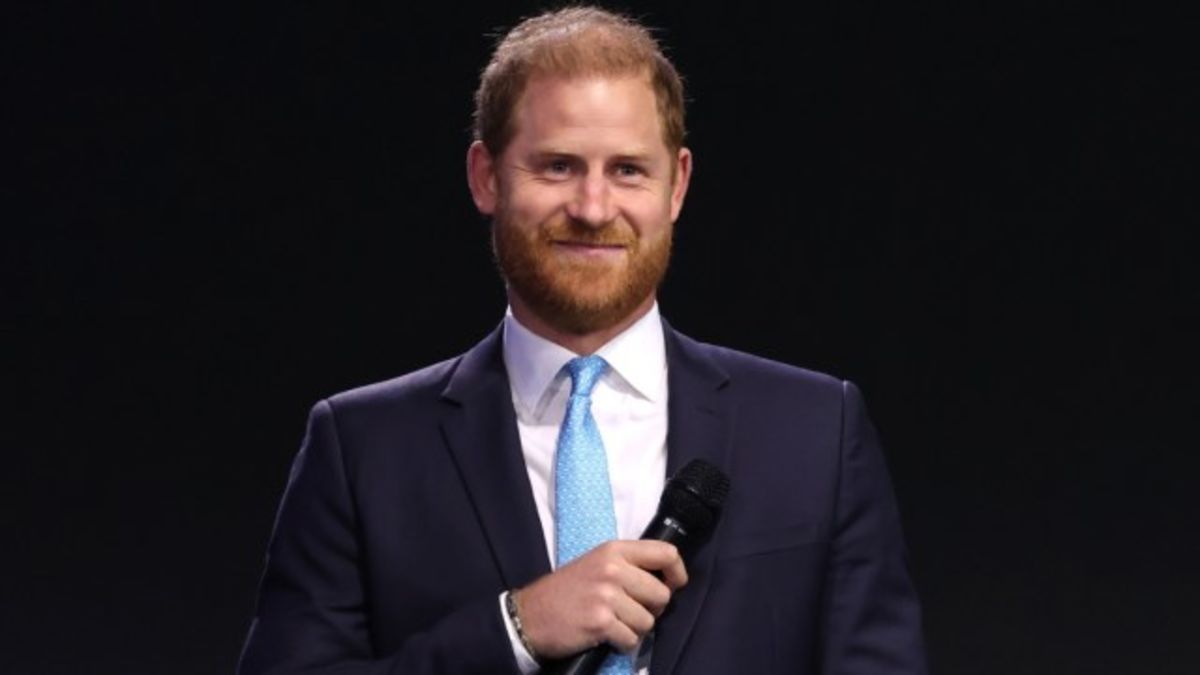 Prince Harry Gets Unexpected Tribute During Surprise NYC Stop
