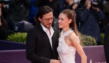 Brooklyn Beckham & Nicola Peltz’s Tense Red Carpet Moment Caught on Camera