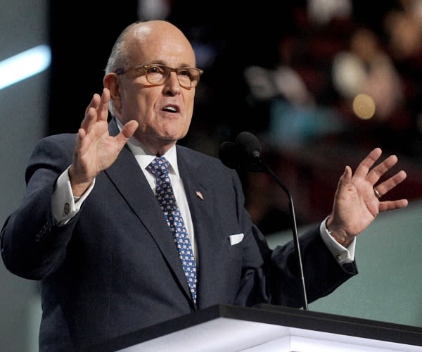 Giuliani to Newsmax: NYC Mayor 'Undercuts' Police on Crime