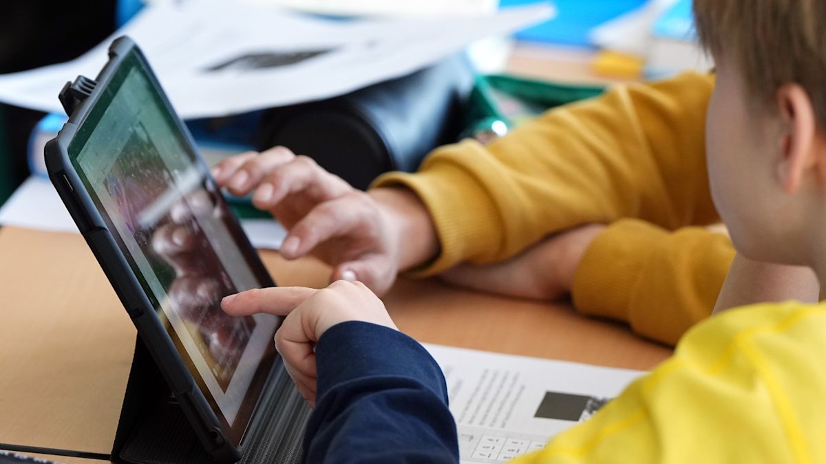 LA Schools Join NYC in Blocking Student Access to Generative AI