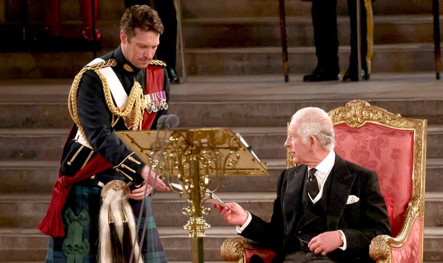 King and Queen's senior equerry set to leave royal role