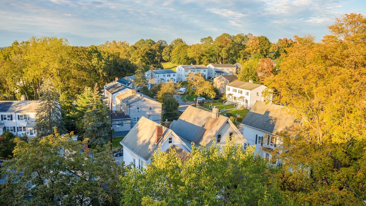 Priced out of New York, only child searches for nearby homes close to aging parents