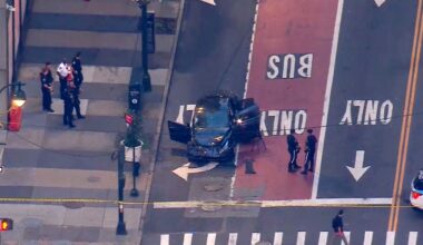 Driver crashes Tesla into scaffolding in midtown Manhattan, killing passenger: Poilce