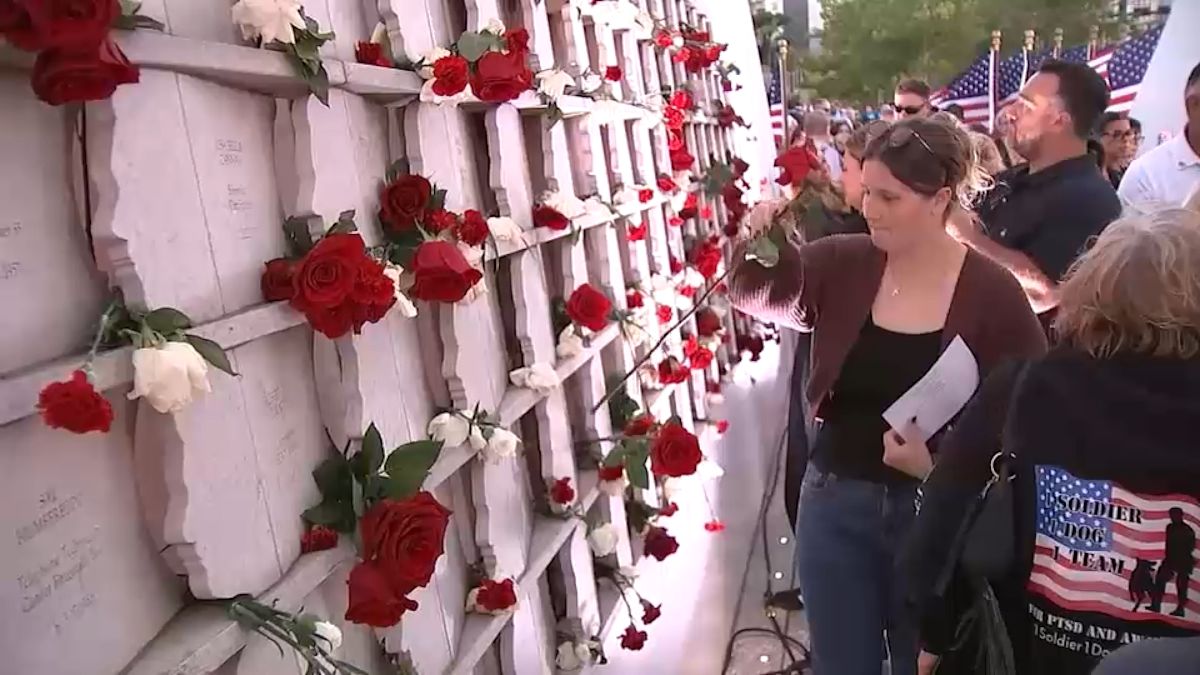 Postcards Memorial ceremony on Staten Island honors 9/11 victims, heroes