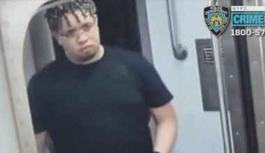 Transit worker attacked in NYC, police search for suspect