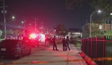 17-year-old shot in Queens: NYPD