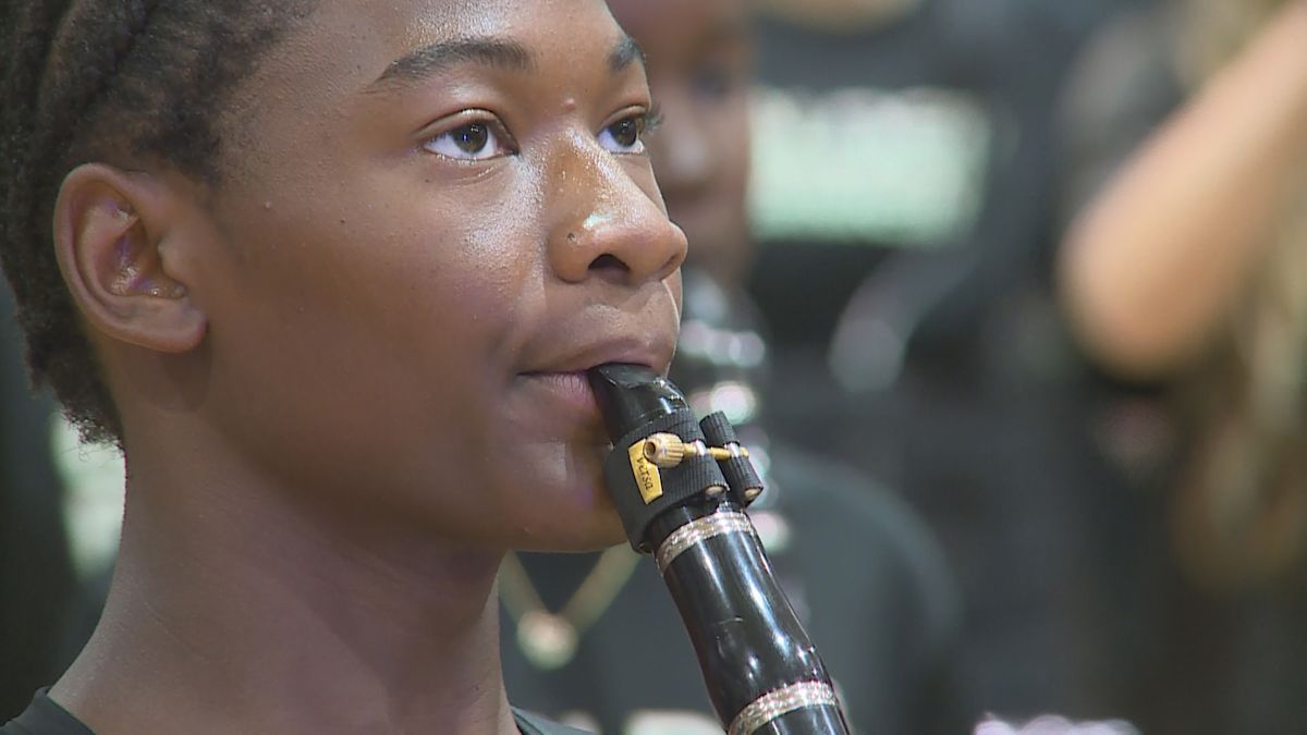 Oakleaf sophomore headed to New York for Macy’s Thanksgiving Day Parade