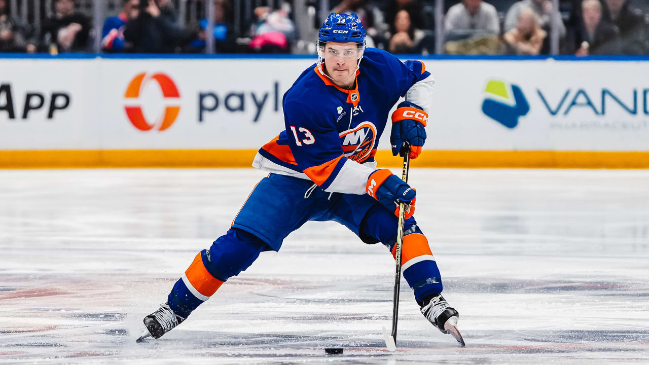 Isles Day-to-Day: Mathew Barzal Training Camp Update