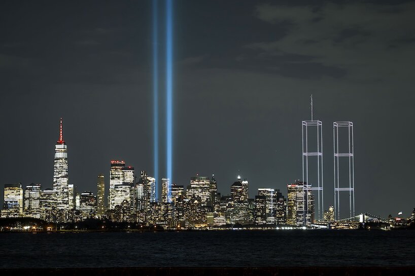 2,977 lights recreate twin towers over new york harbor 25 years after 9/11 - 1
