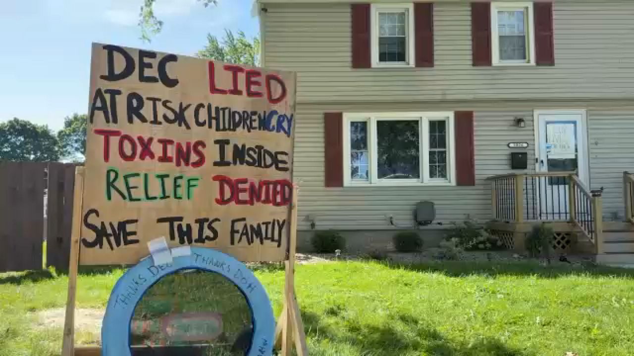 Family raising concerns years after Love Canal clean-up