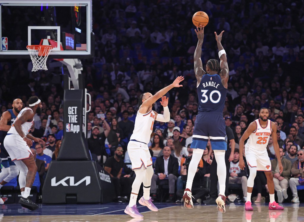 Julius Randle takes a shot over Jalen Brunson during the Timberwolves vs. Knicks game.