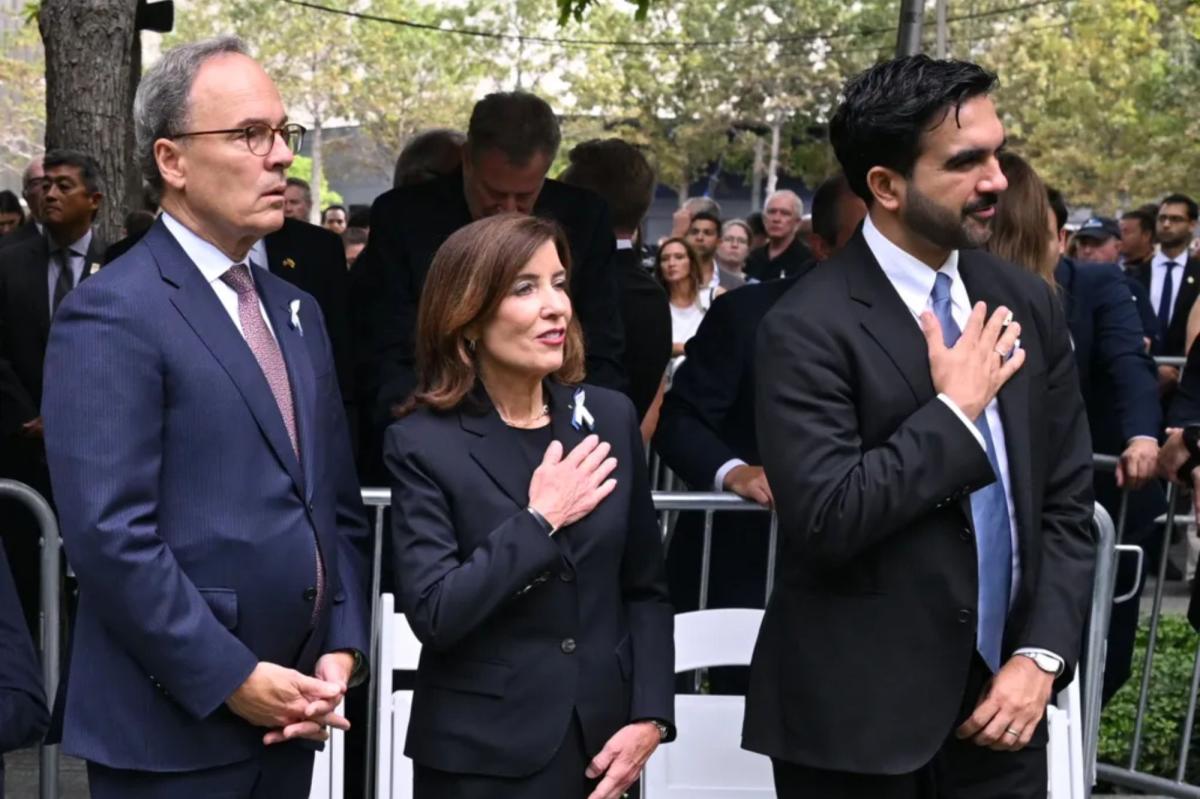 Gov. Kathy Hochul leaves 9/11 ceremony early to go on CNN
