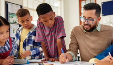 Queens students can nominate their teachers for $25K grand prize as part of FLAG Award for Teaching Excellence – QNS